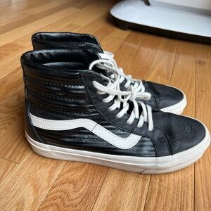 Vans Sk8-Hi Leather Shoes